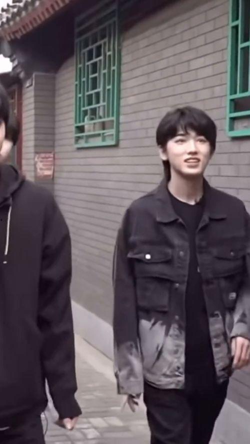 时代少年团吃瓜图片,揭秘娱乐圈幕后趣闻